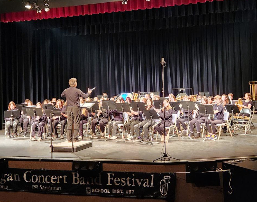Jackson-band-performing