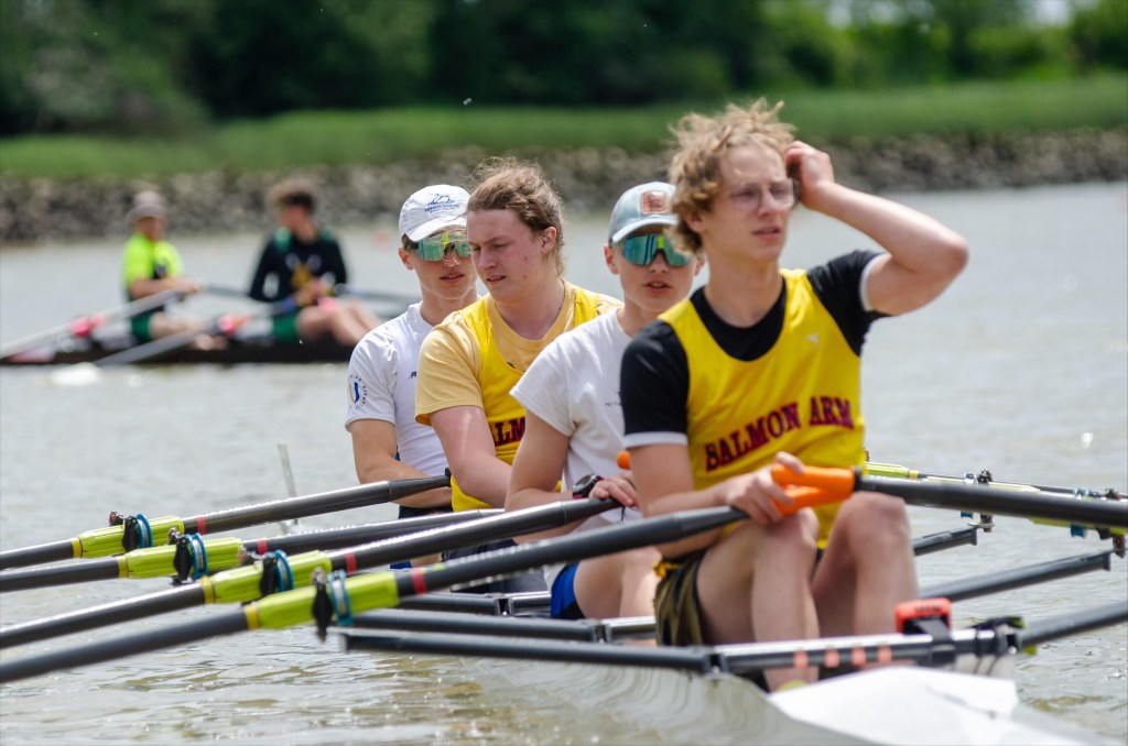 sas-boy-rowers
