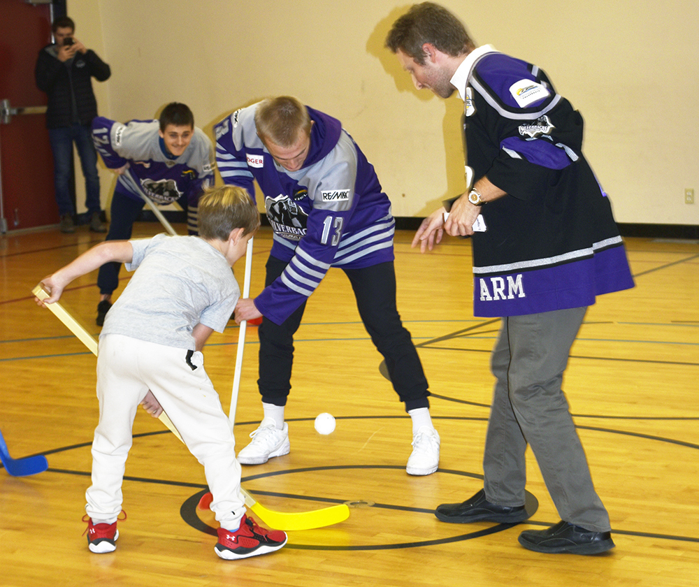 dropping-the-puck-at-SAW