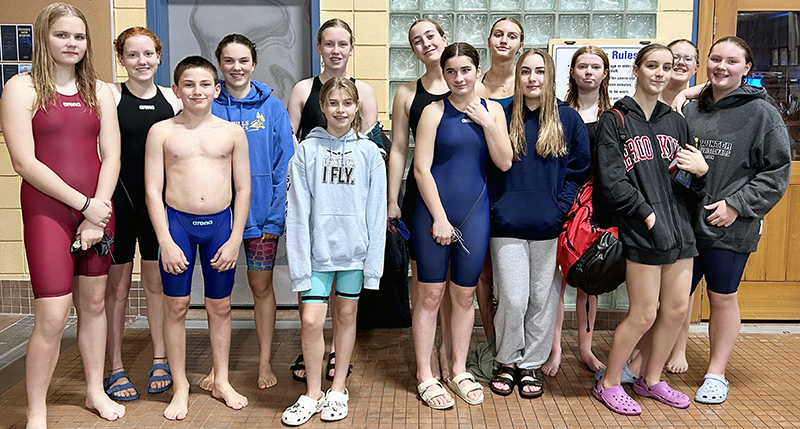 swimmers-group