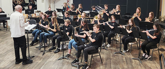 gord-with-SMS-band