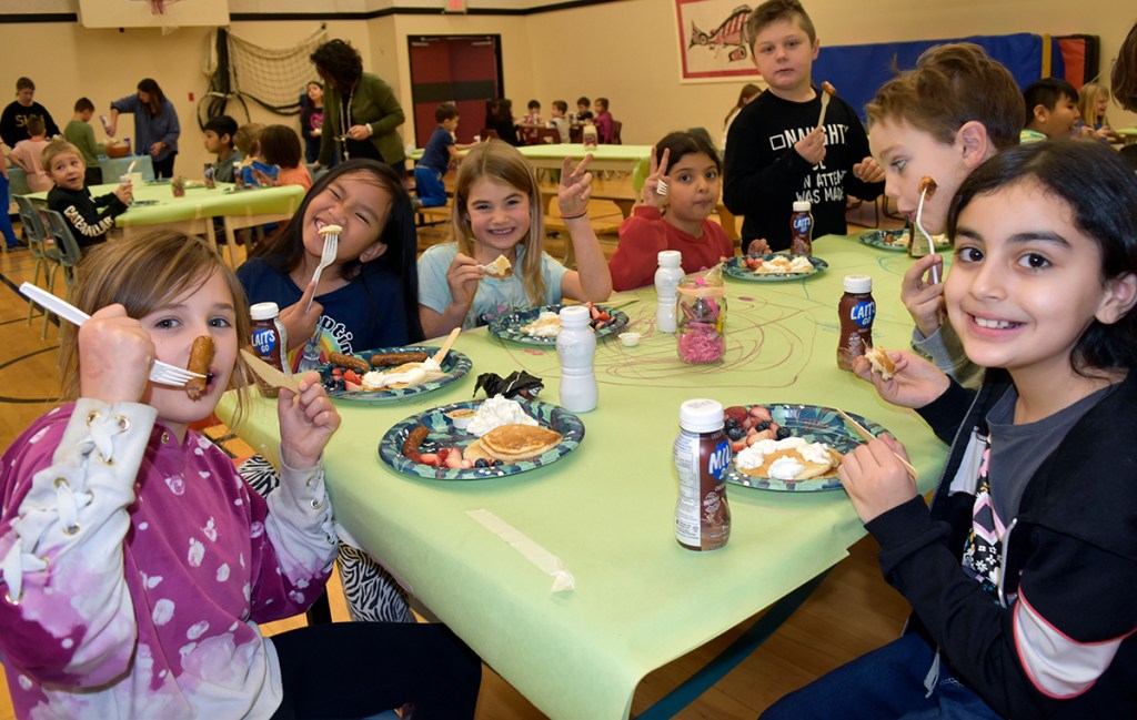 SAWtableofkids