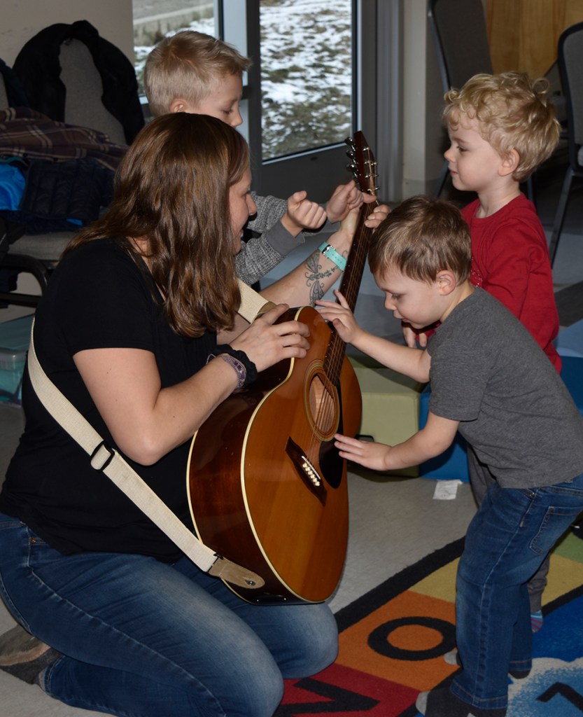 playing-guitar