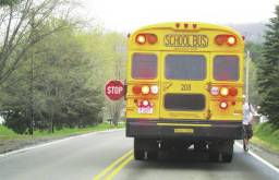 8290237_web1_RGB_T-School-Bus-Stopped