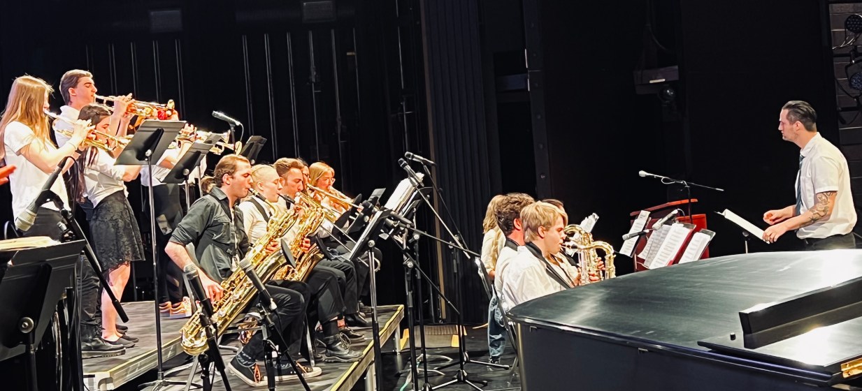 SAS-band-in-Kelowna