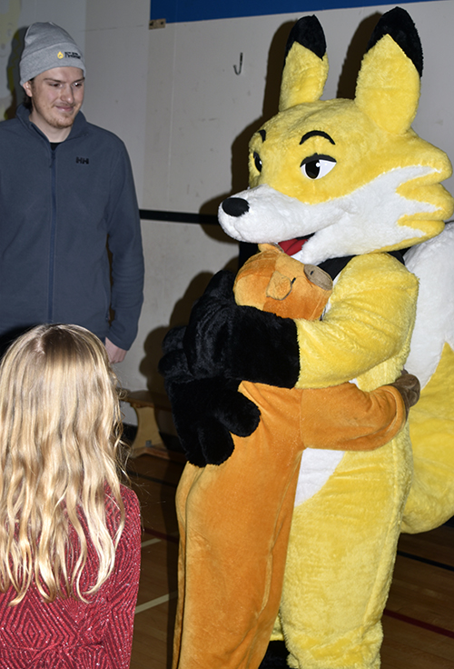 cappybarra-meets-fox