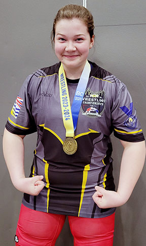 Elise-Ingram-and-gold-1