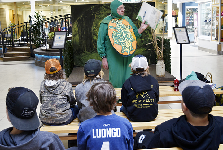 Yertle-the-Turtle-reading