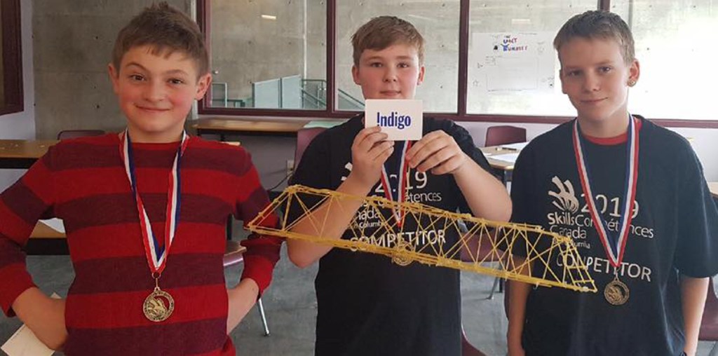 gold-spaghetti-bridge