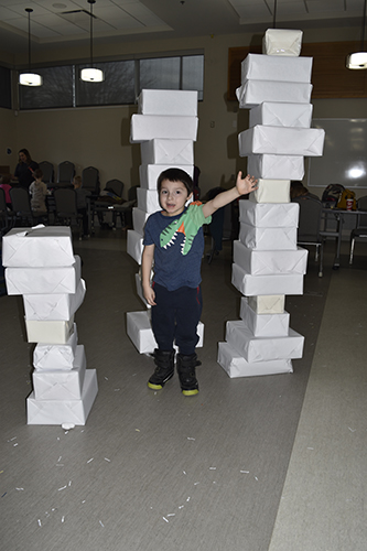 boy-with-snowblocks