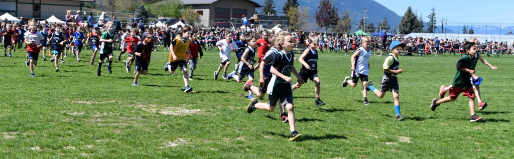 mid-age-boys-group